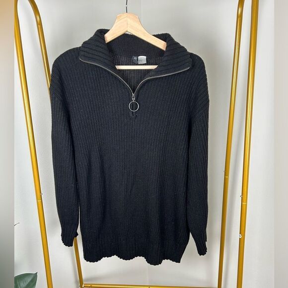 Black zip sweater - Picture 1 of 4